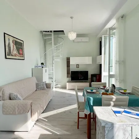 Casa Max & Lory By Holiday World * Cogoleto